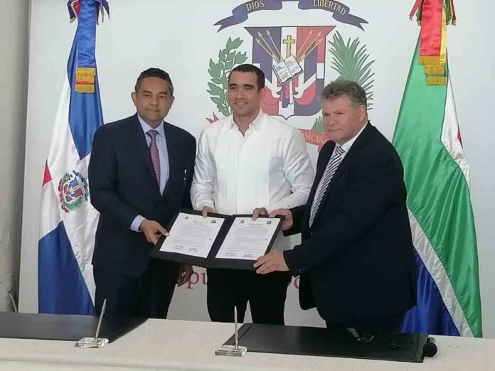 Republica-Dominicana-y-Sudafrica-firman-acuerdo-de-cooperacion-en-materia-de-beisbol