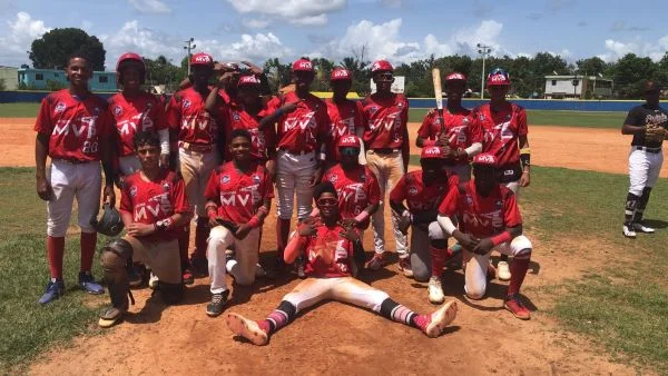 Jugadores-de-Academias-Miguelon-y-Los-Bautys