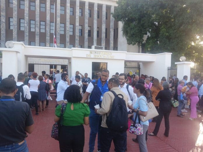 655dfa56de482.r_d.1146-800