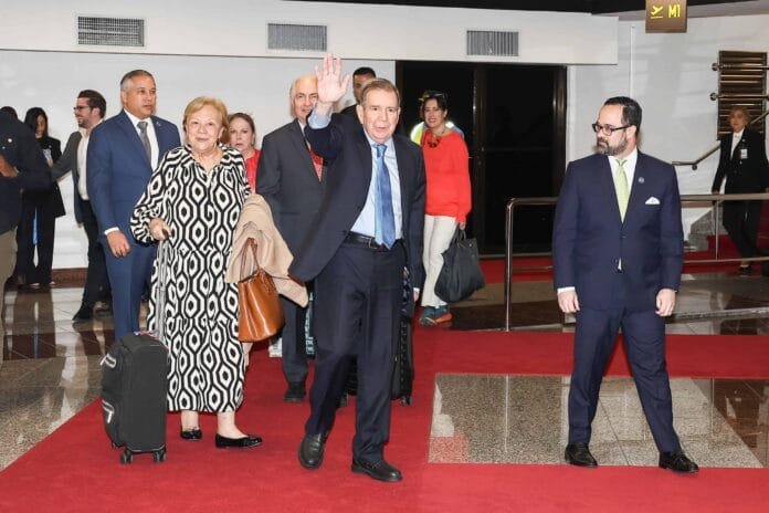 edmundo-gonzalez-ya-esta-en-suelo-dominicano