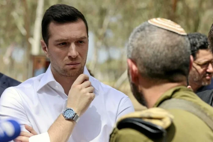 Amichai-Chikli-768x512