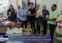 VIDEO: Senador Ney Rodríguez entrega semillas de hortalizas a productores agrícolas de Dajabón