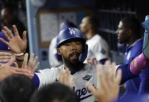 Luis Abinader felicitó a los dominicanos Teoscar Hernández y Vladmir Guerreo Jr, por su buen desempeño en la Serie Mundial