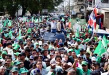 Miles acompañaron a Leonel en marcha contra carestía de vida