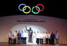 Kelvin Cruz encabeza inauguración de Plaza Olímpica en honor a Wiche