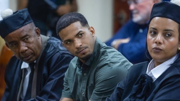 r1587194_1296x729_16-9