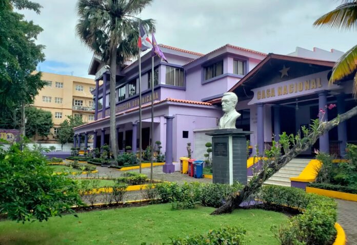 r1587194_1296x729_16-9