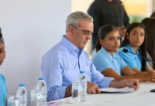 Luis Abinader invita a los jóvenes a aprovechar oportunidades digitales y becas del Mescyt