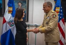 Embajadora de los Estados Unidos realiza visita oficial al ministro de Defensa