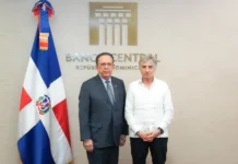 Valdez Albizu destaca solidez económica de RD ante embajador de la Unión Europea