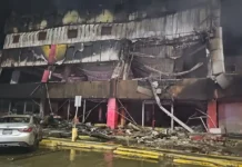 Incendio afecta tienda L&R Comercial de Villa Mella