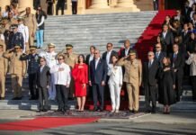 Luis Abinader encabeza acto con motivo del Día de la Bandera