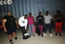 Ejército detiene camionero que transportaba indocumentados encima de furgón en Las Matas de Farfán