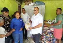 VIDEO: Senador Ney Rodríguez entrega raciones alimenticias y gestiona soluciones en comunidades de Dajabón