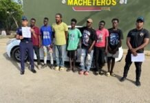 Patrullaje preventivo permite retener vehículo y localizar siete extranjeros en condición migratoria irregular en Laguna Salada